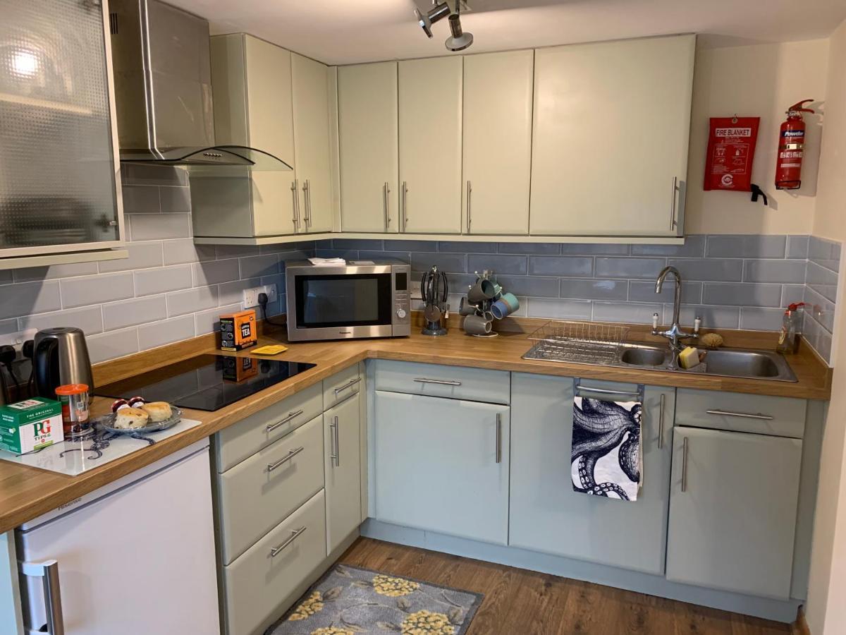 1 Bed-Pet Friendly-Parking-Patio-Close To Coasts North Hill Exterior foto