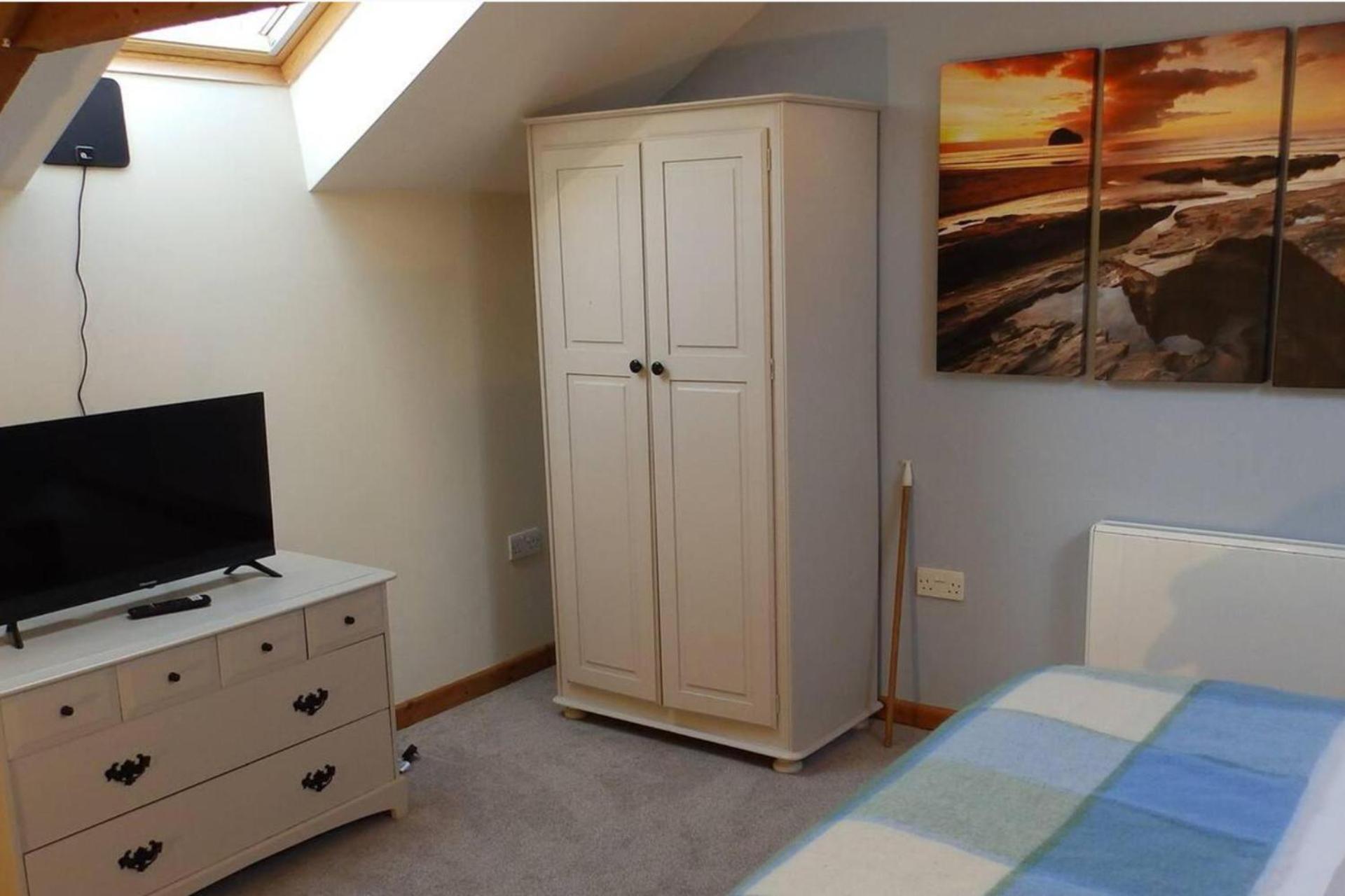 1 Bed-Pet Friendly-Parking-Patio-Close To Coasts North Hill Exterior foto